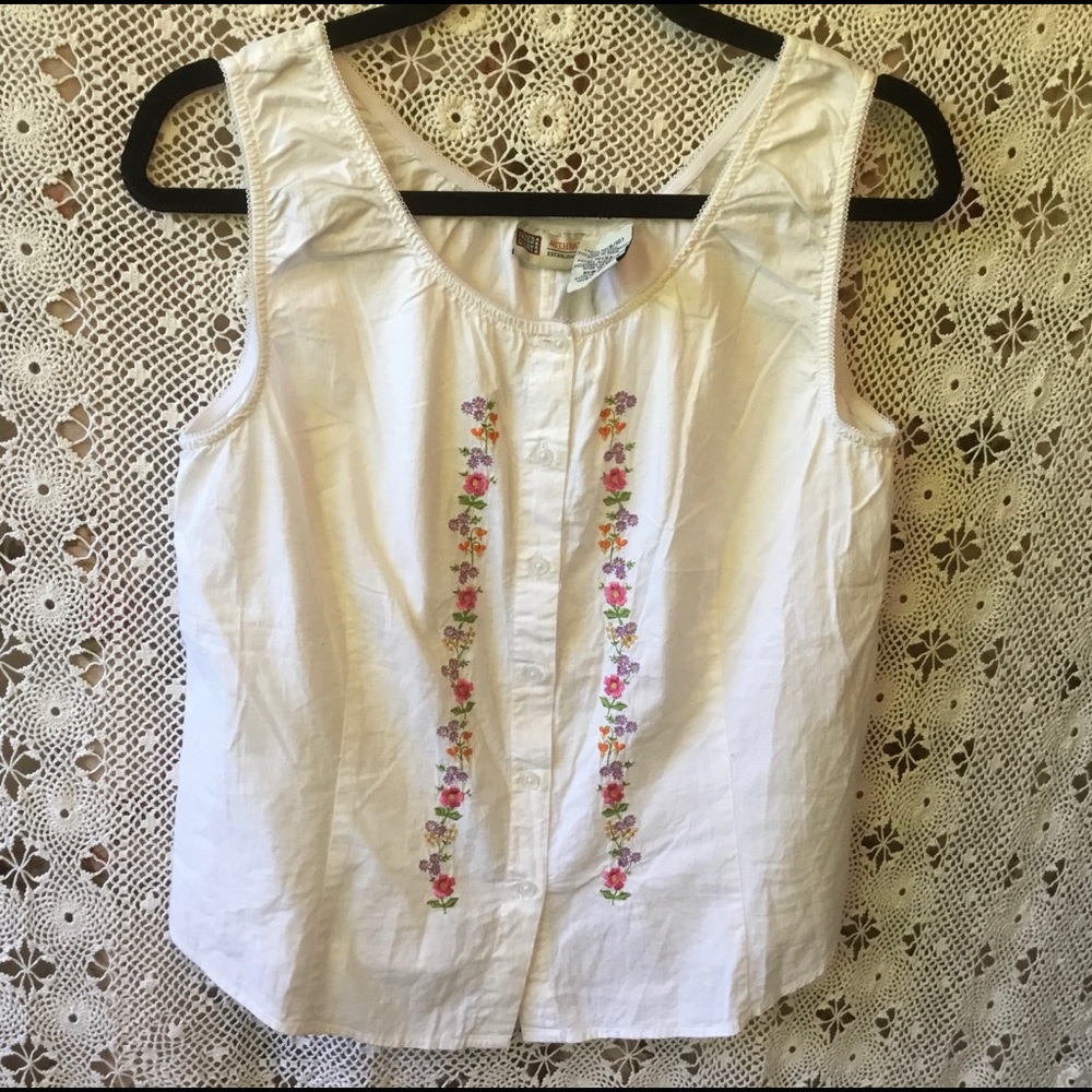 Floral embroidered top